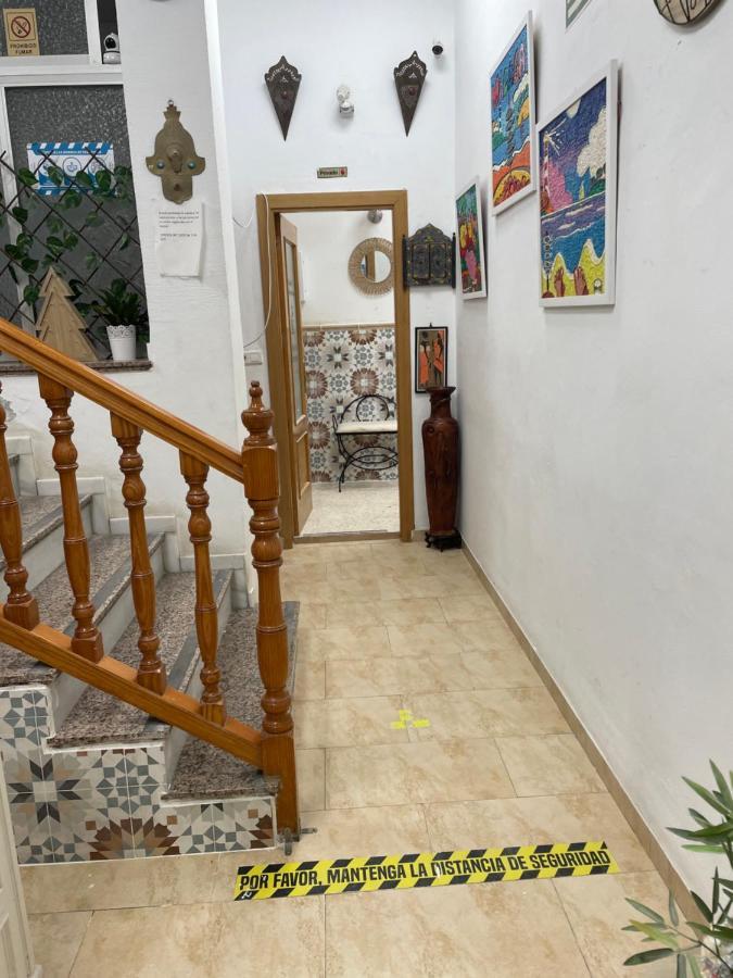 Hostal Mediterraneo Torre Del Mar Extérieur photo
