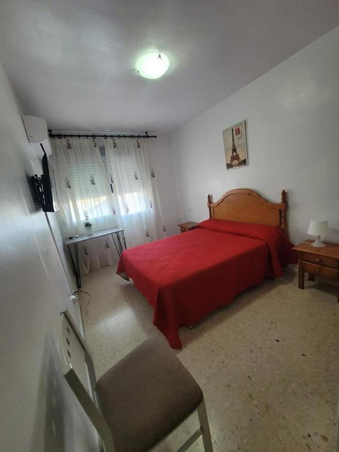 Hostal Mediterraneo Torre Del Mar Extérieur photo