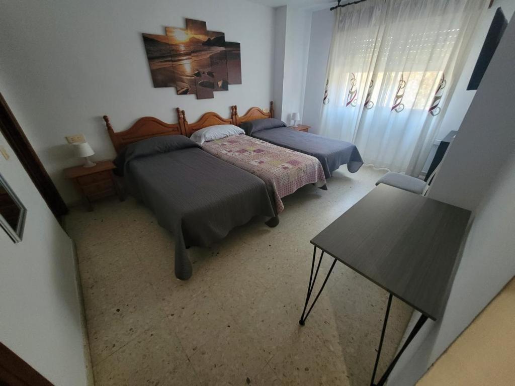 Hostal Mediterraneo Torre Del Mar Extérieur photo