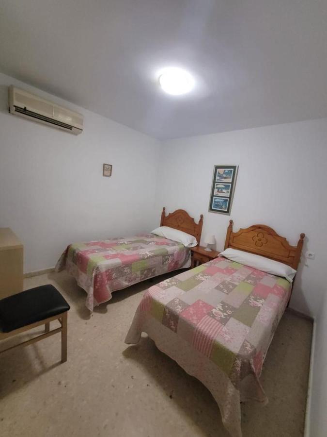 Hostal Mediterraneo Torre Del Mar Extérieur photo