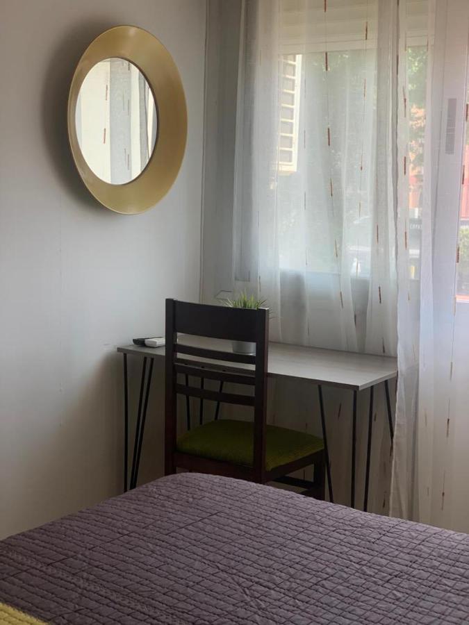 Hostal Mediterraneo Torre Del Mar Extérieur photo