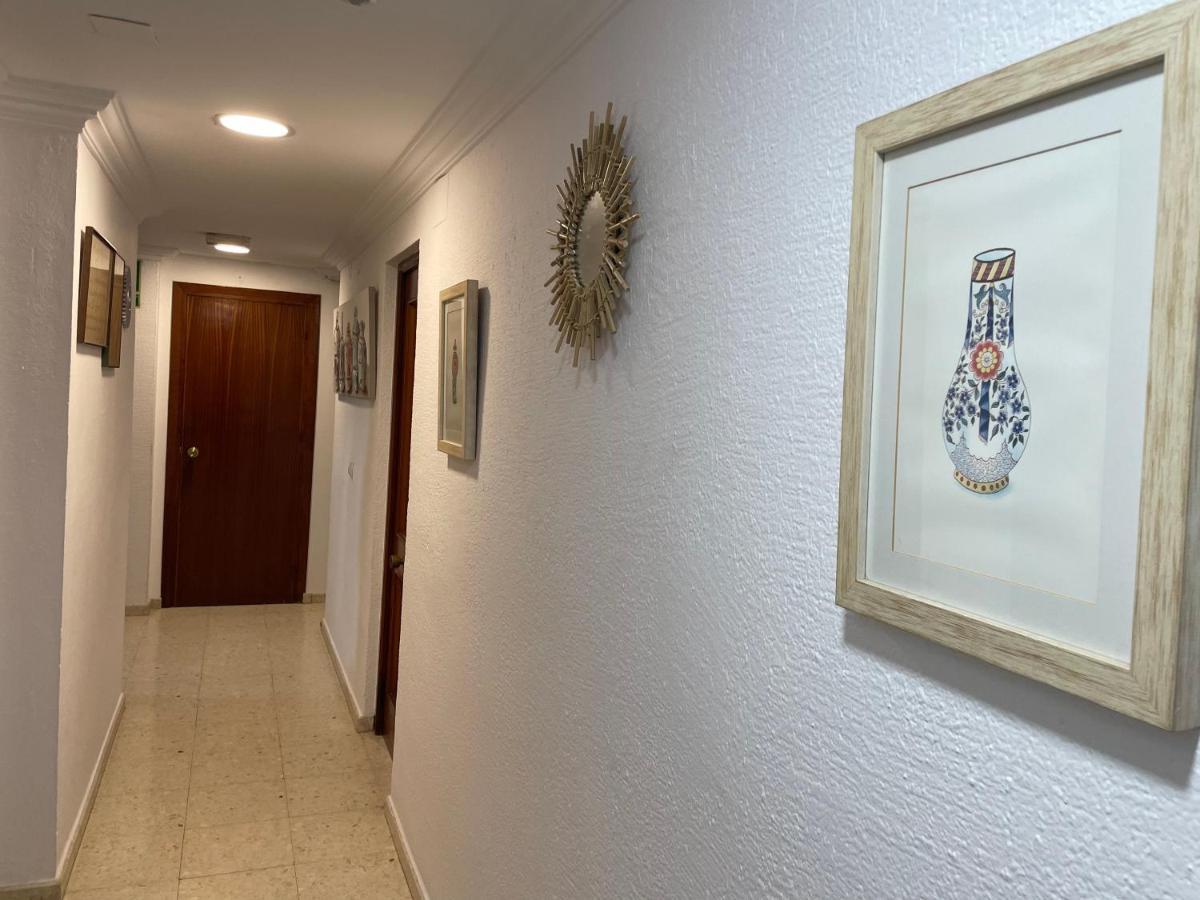 Hostal Mediterraneo Torre Del Mar Extérieur photo
