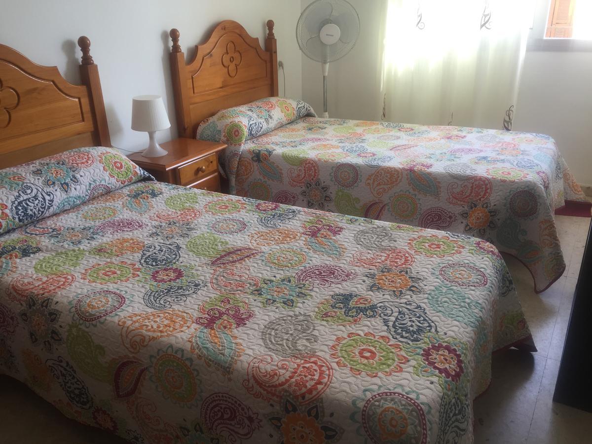 Hostal Mediterraneo Torre Del Mar Extérieur photo