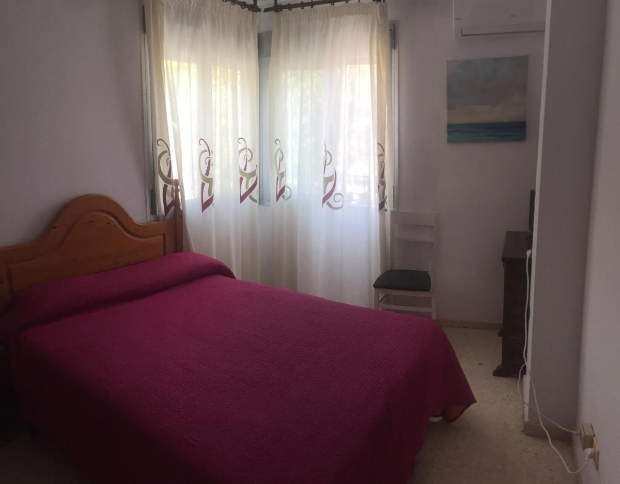 Hostal Mediterraneo Torre Del Mar Extérieur photo