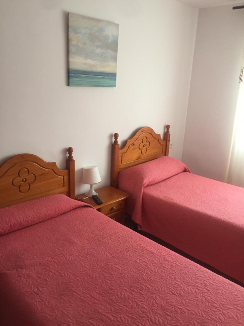 Hostal Mediterraneo Torre Del Mar Extérieur photo